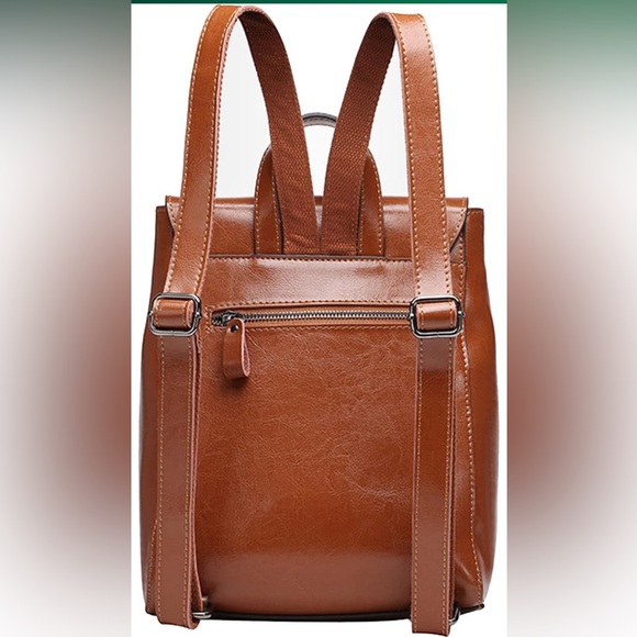 Chic Tan Leather Backpack - Picture 2 of 9